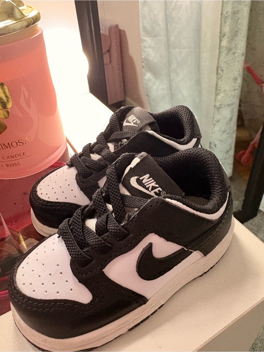 Nike Kids Black and White Low-Top Sneakers with Swoosh - Picture 2 of 4